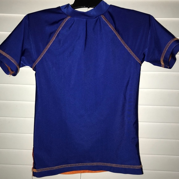 $3 when bundled with another rashguard - Picture 3 of 4